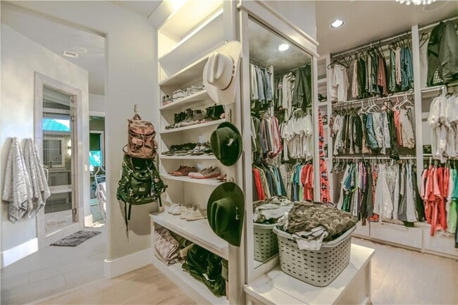 Building Photo - 13220 Rock Canyon Rd