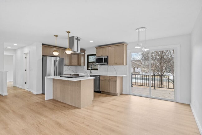 Building Photo - "Charming 4-Bedroom Home with Granite Elegance in Lino Lakes – 2584 Sq Ft of Comfort!"