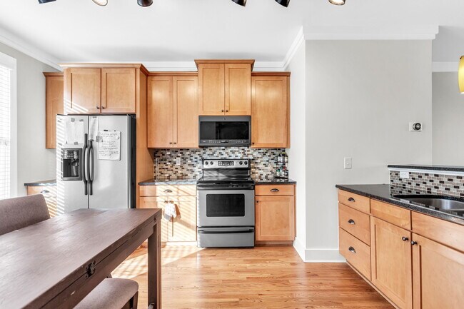 Kitchen - 769 Liberty Commons Dr NW