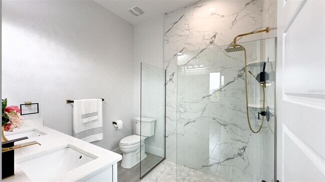 Building Photo - 178 Lime Tree Park