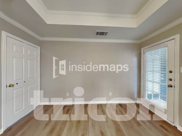 Building Photo - 709 W Park Dr