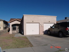 Building Photo - 8836 Norton St