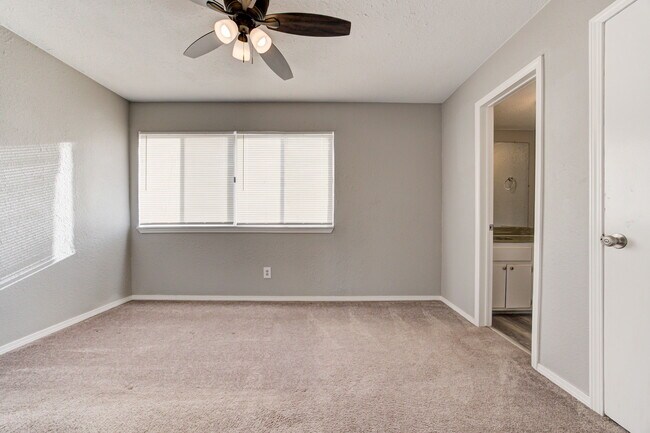 Building Photo - 1622 Claudia Dr