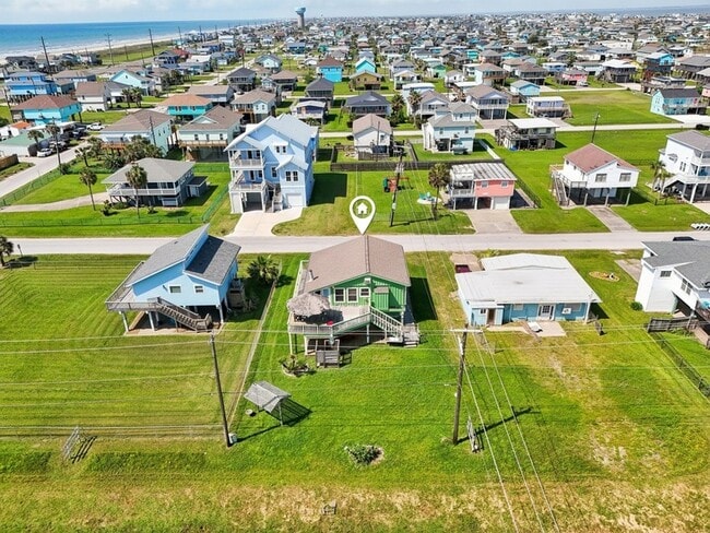 Building Photo - 4211 San Jacinto Dr