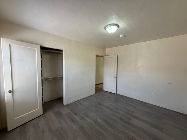 Building Photo - 2 Bedroom Single Story Home Available Near San Mateo Blvd NE & Constitution Ave NE!