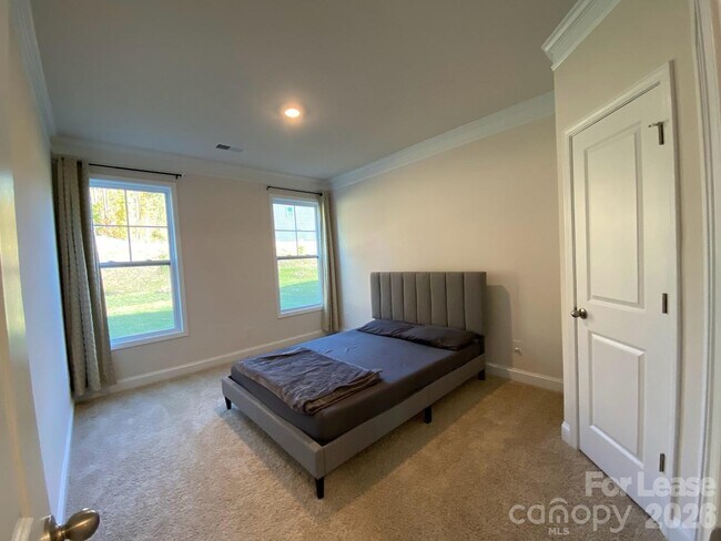 Building Photo - 2530 Napa Terrace