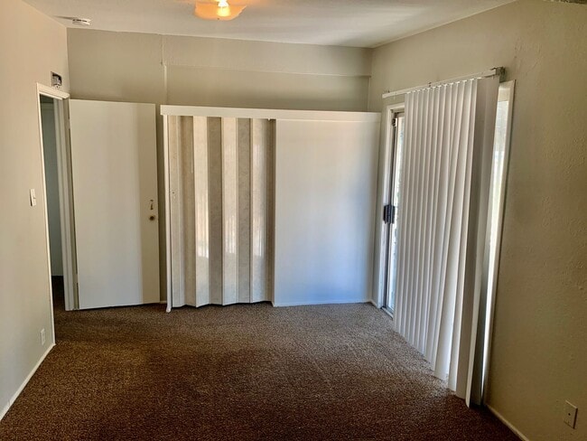 Building Photo - Fully Updated 3/1