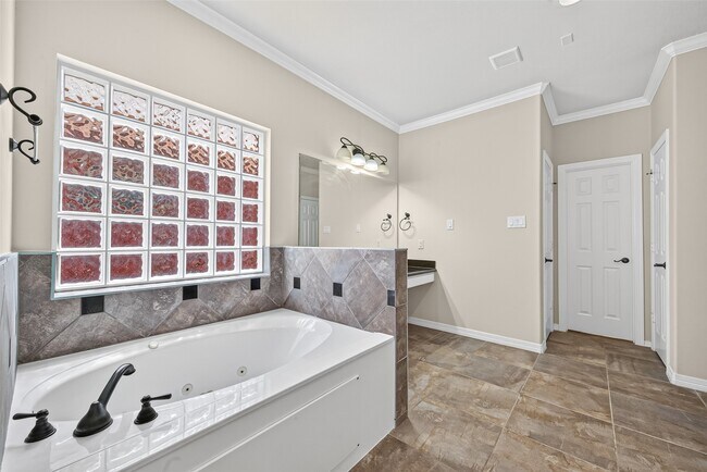 Building Photo - 13318 Olive Trail