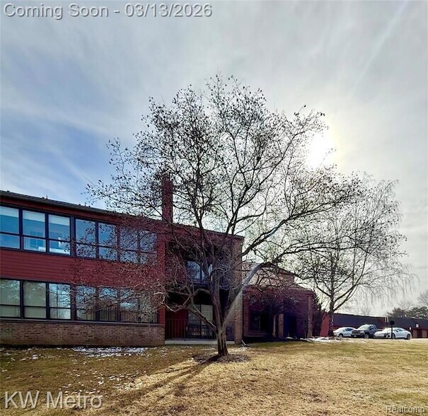 Building Photo - 875 GreenView Ct