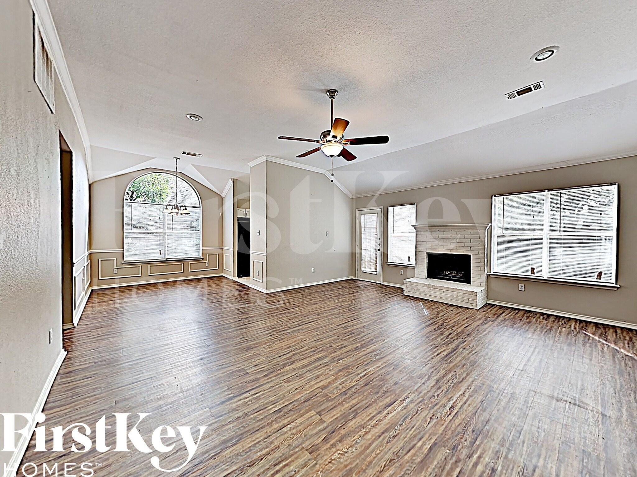 Building Photo - 415 N Gaston Dr