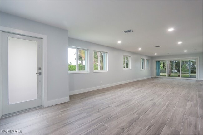 Building Photo - 27642 Imperial Shores Blvd