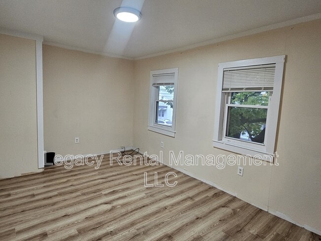 Building Photo - 2303 Old Berwick Rd