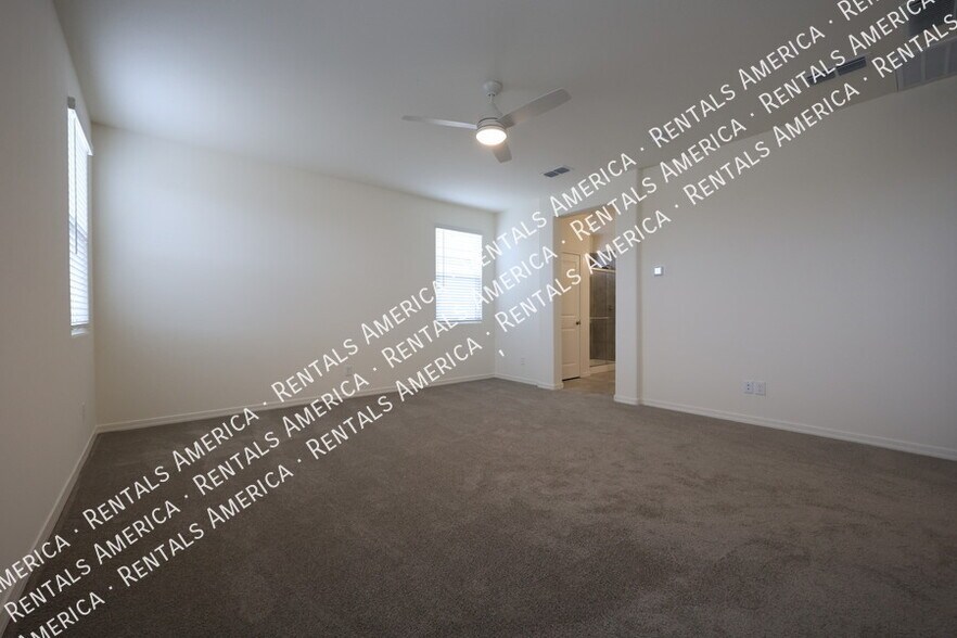 Building Photo - 1142 E Westwood Dr