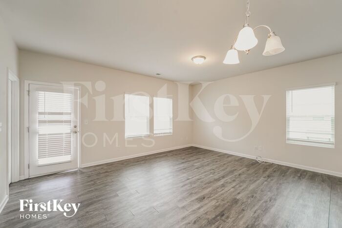 Building Photo - 2063 Cypress Village Dr NW