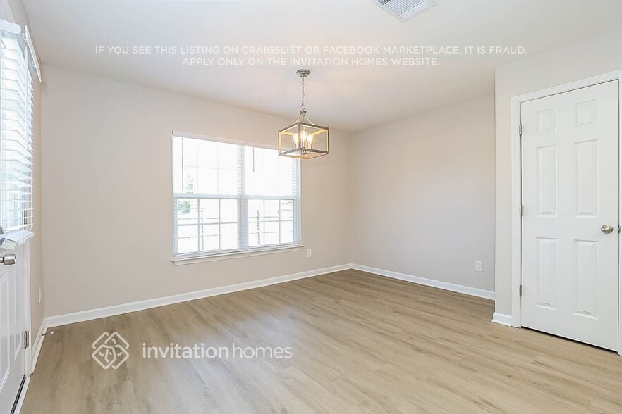 Building Photo - 308 Sarava Ln
