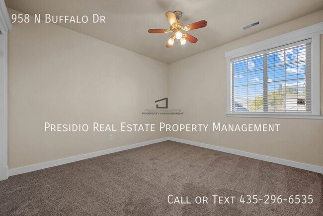 Building Photo - 958 N Buffalo Dr