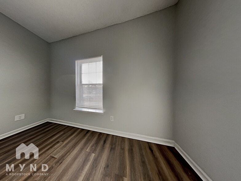 Building Photo - 4316 Hovis Rd