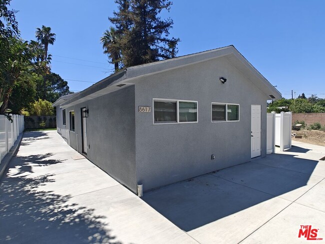Building Photo - 8617 Hatillo Ave