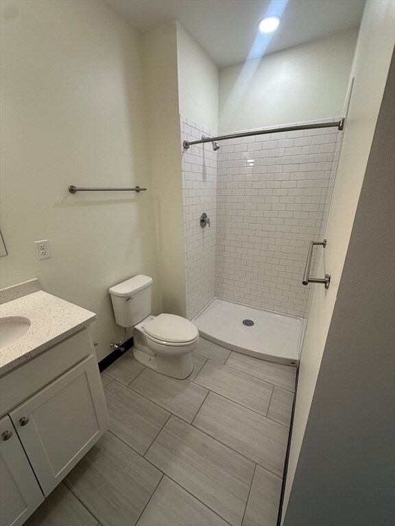 Building Photo - 151 Chestnut St