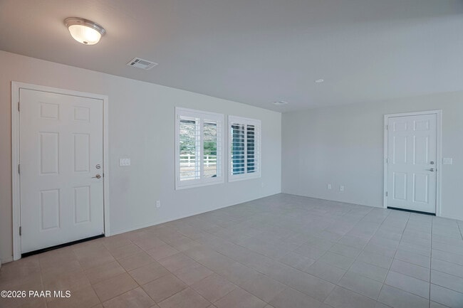 Building Photo - 6755 N Double Tree Rd
