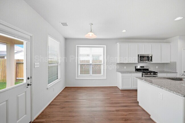 Building Photo - 5309 Camerford Ct