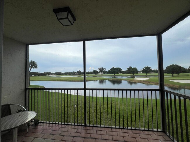 Building Photo - Beautiful 2/2 Waterview in Davie/Nova