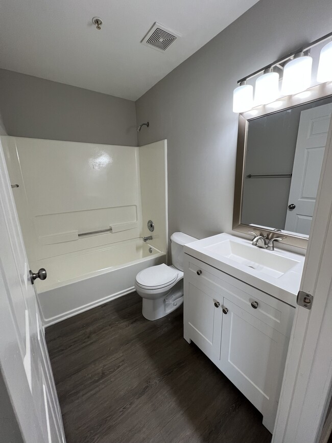 Building Photo - 305 Rain Water Way