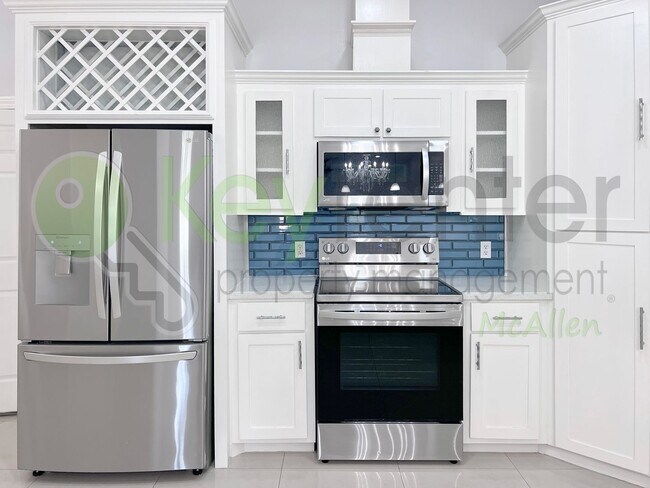 Building Photo - Beautiful 4B/2.5B Home in Mcallen