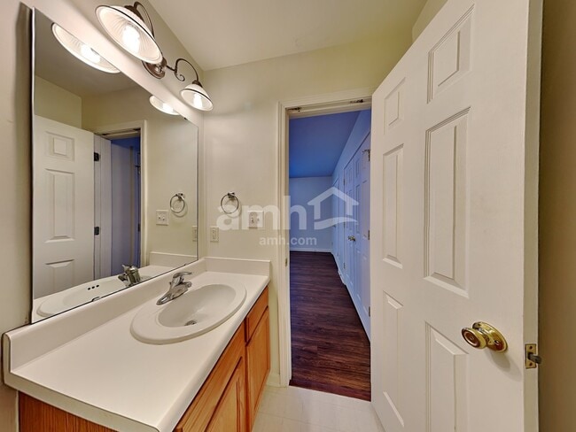 Building Photo - 148 Danesway Dr