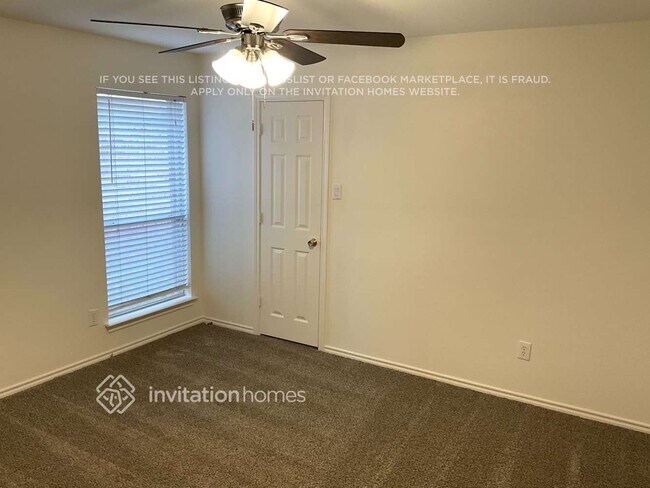 Building Photo - 5609 Parkplace Dr