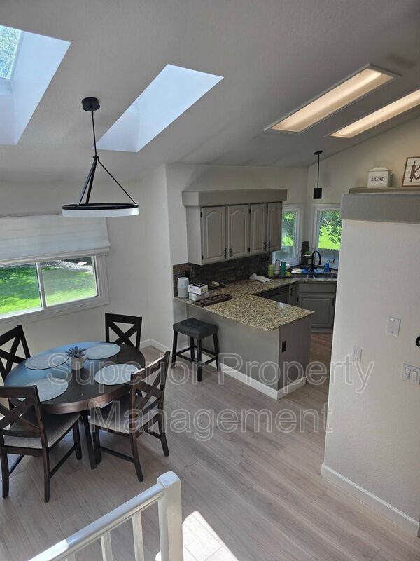 Building Photo - 4126 Stoneridge Ct