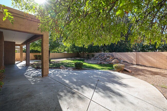 Building Photo - COMING SOON!! INCREDIBLE 5-BEDROOM 3 BATH, ALMOST 4000 SFT IN CORE CHANDLER