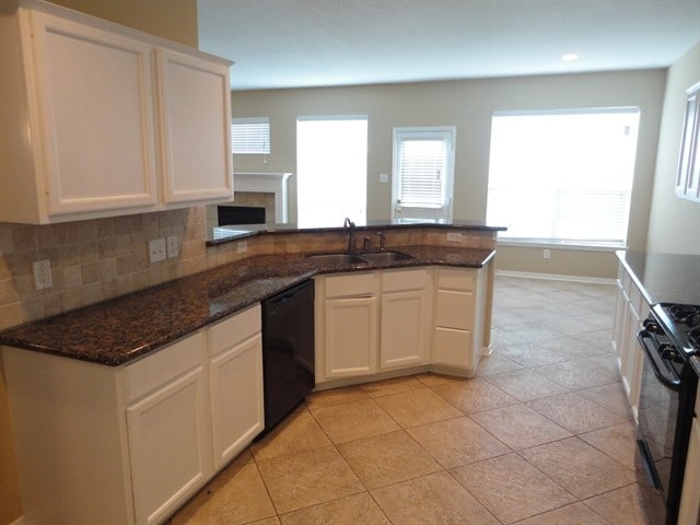 Building Photo - 2306 Hollyfield Ln