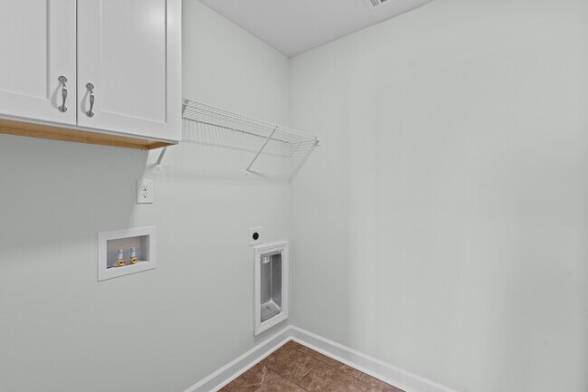 Building Photo - 8115 Bannock Cir