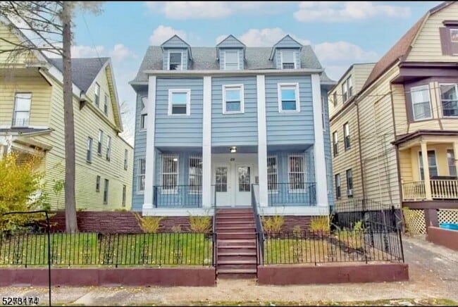 Building Photo - 69 Columbia Ave