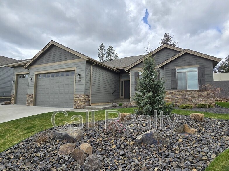 Building Photo - 5530 N Radium Ln