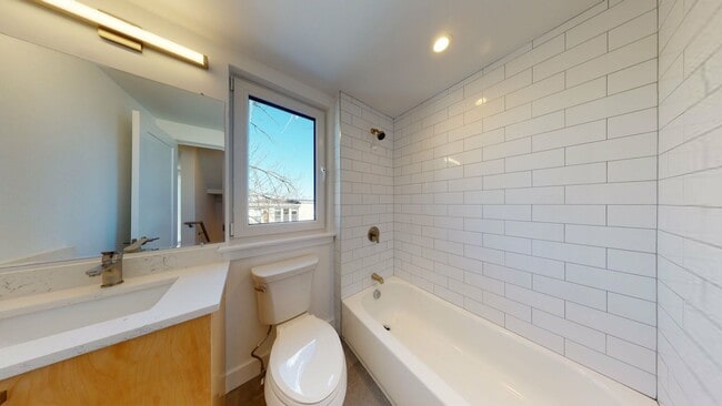 Building Photo - Brand new 4 bed 2 bath.... SEPT 1ST!!!