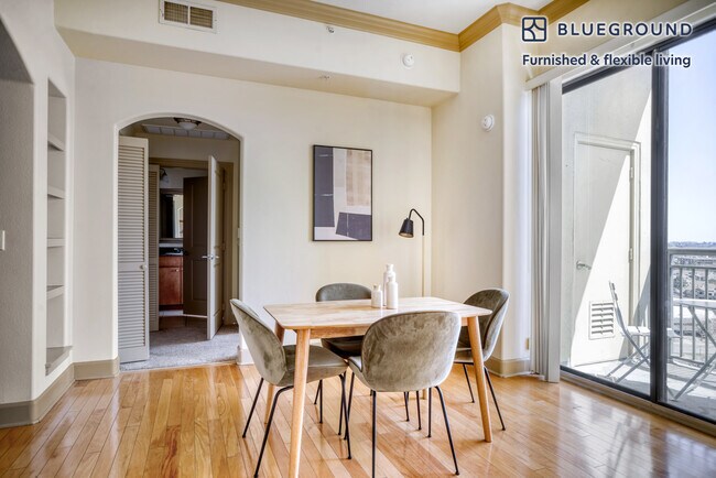Building Photo - 4550 Cherry Creek S Dr