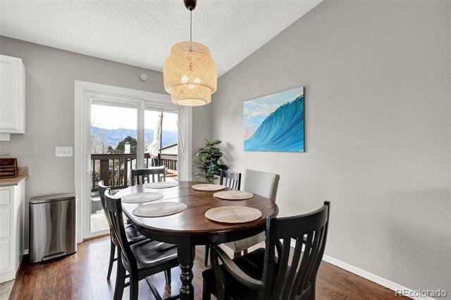 Building Photo - 3240 Post Oak Dr