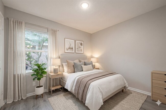 Building Photo - 15638 Schumann Ln