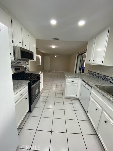 Building Photo - 1364 Orchard Cir