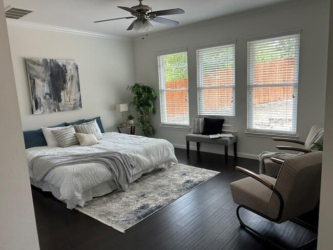 Building Photo - 11300 Faber Valley Cove