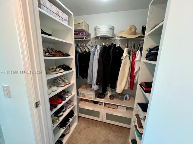 Building Photo - 14951 Royal Oaks Ln