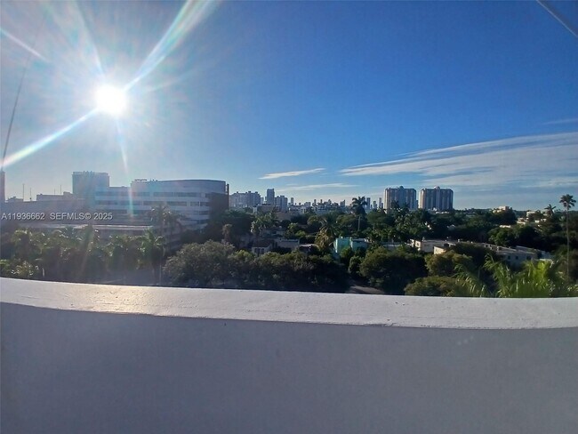 Building Photo - 1700 Meridian Ave