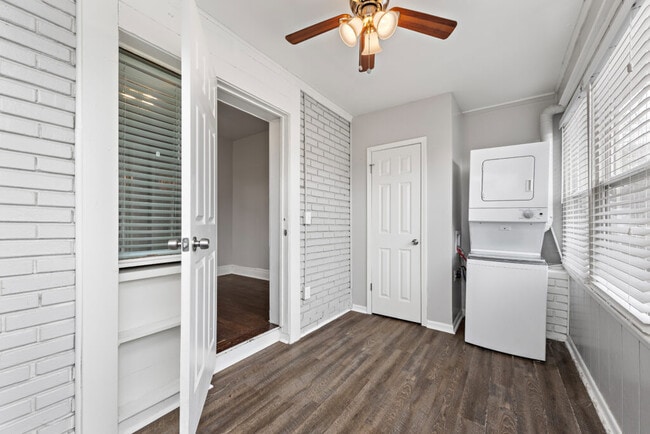 Building Photo - 4244 Terrace