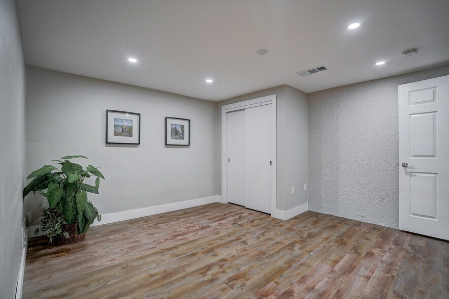 Recreational or Family Room - 4688 Capitol View Rd