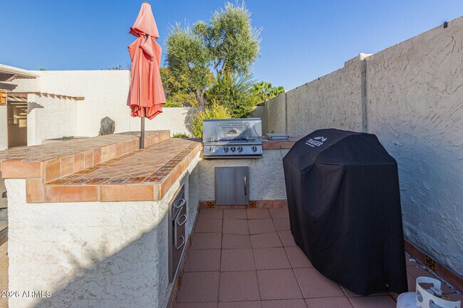 Building Photo - 7337 E Citrus Way