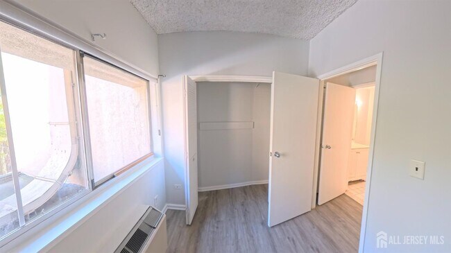 Building Photo - 40 Fayette St