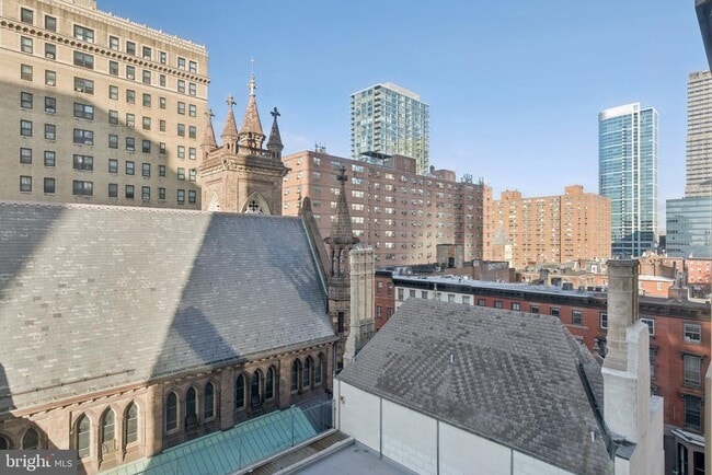 Building Photo - 2020 Walnut St