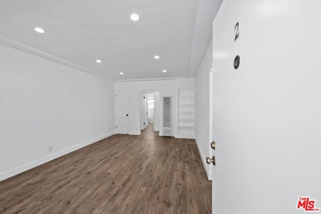 Building Photo - 1805 7th St